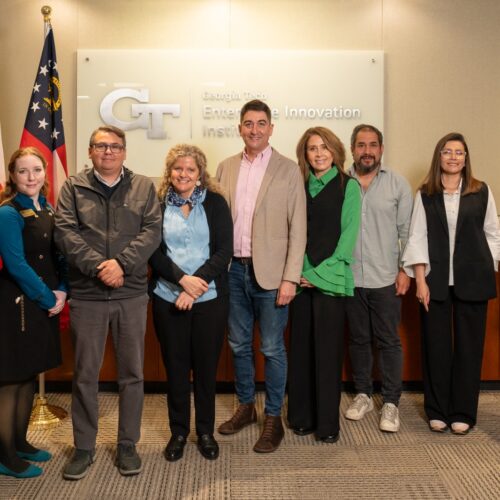 UDD y Georgia Tech: participantes del curso dictado por Georgia Tech visitan Atlanta.